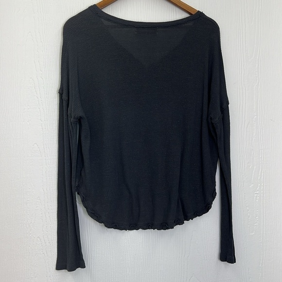 Urban Outfitters - Navy Thermal Half Button Boxy Crop Long Sleeve Top Size Med - Picture 10 of 11